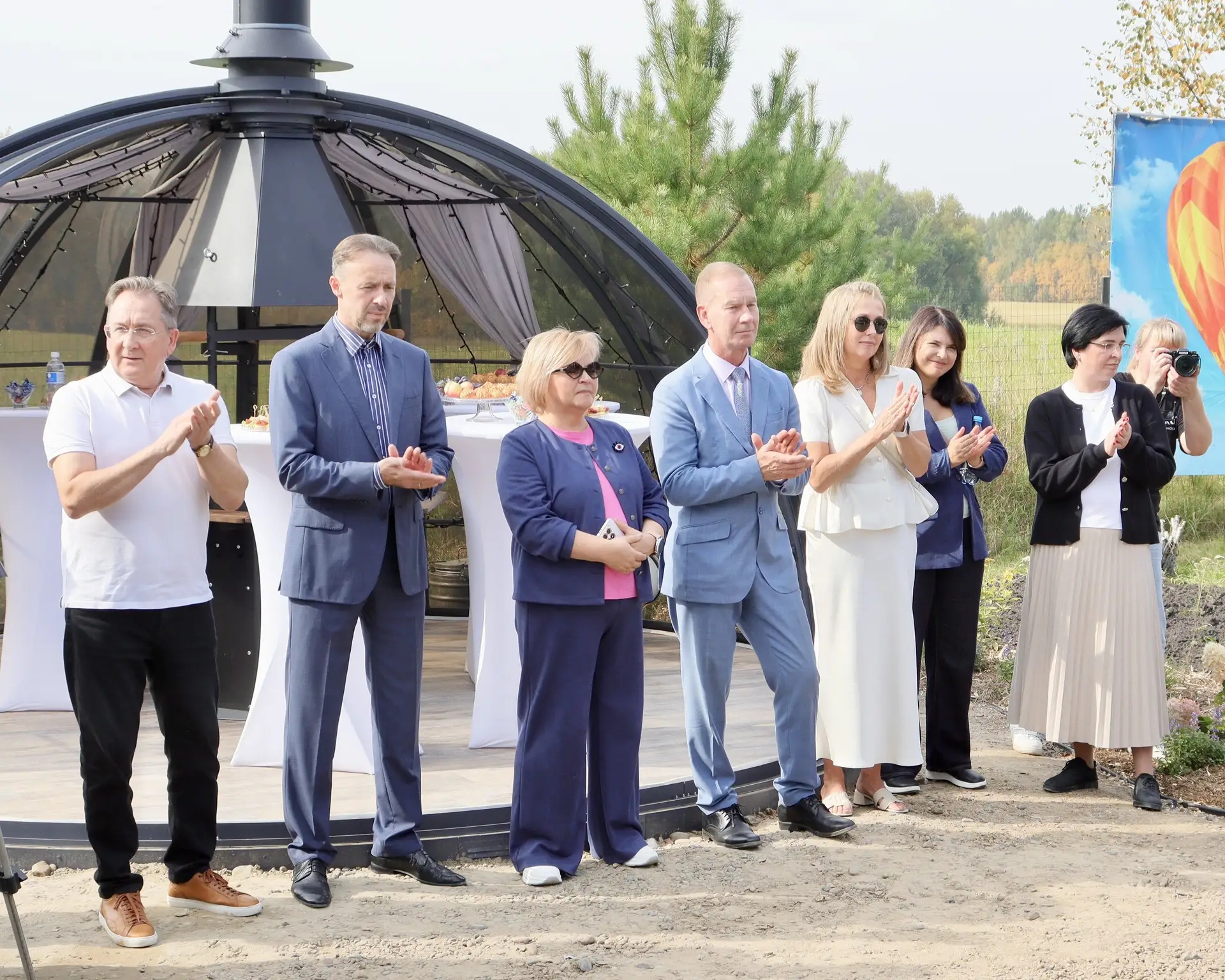 В Железногорске открыли инклюзивную эко-беседку при поддержке резидента ТОР